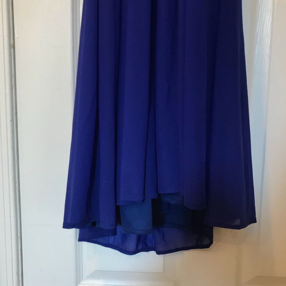 Beautiful blue backless gown! - Picture 8 of 8